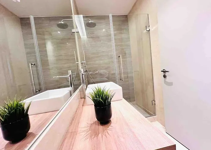 Appartamento Marques De Pombal Flat Great Locations Center B Lisbona