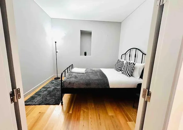 Marques De Pombal Flat Great Locations Center B