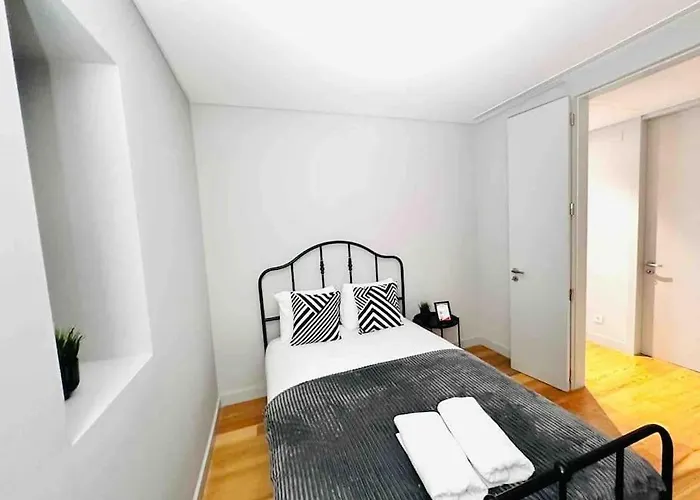 Marques De Pombal Flat Great Locations Center B *