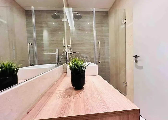 Marques De Pombal Flat Great Locations Center B *